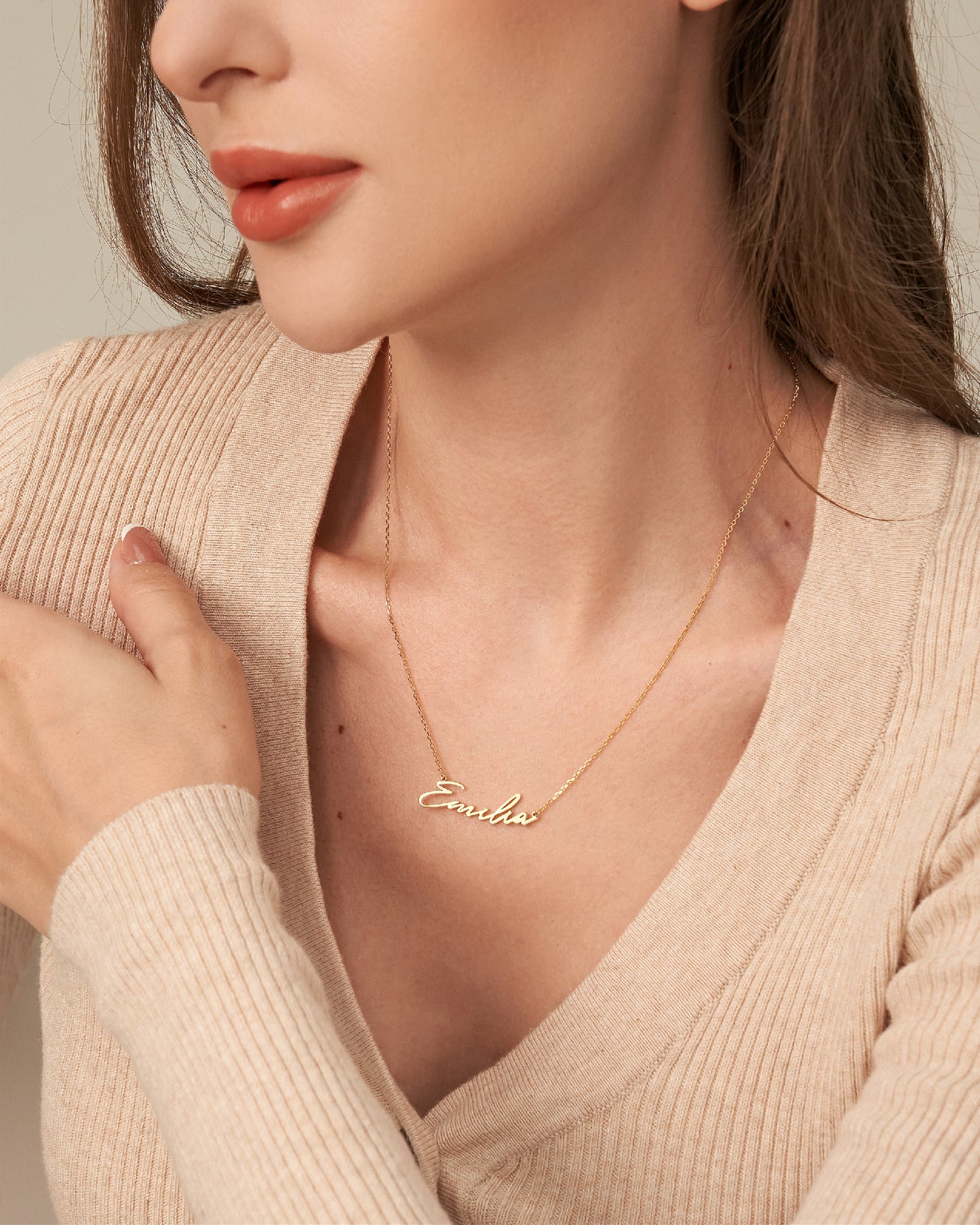 POLLY SCRIPT NAME NECKLACE