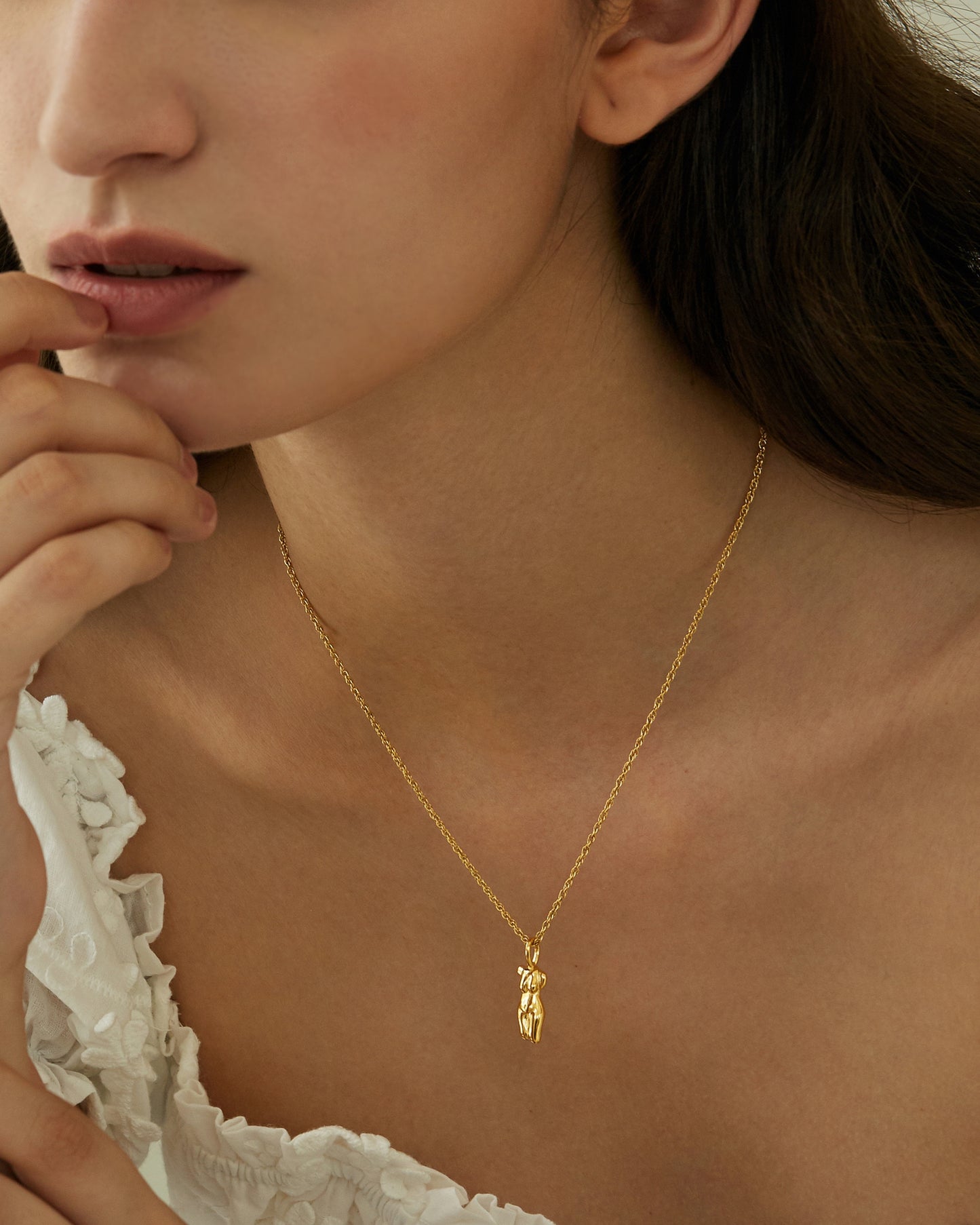 STACIE FEMALE BODY CHARM NECKLACE