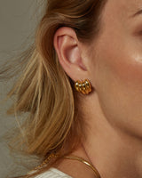 LUMI SHELL STUD EARRINGS