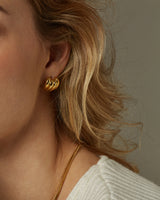 LUMI SHELL STUD EARRINGS