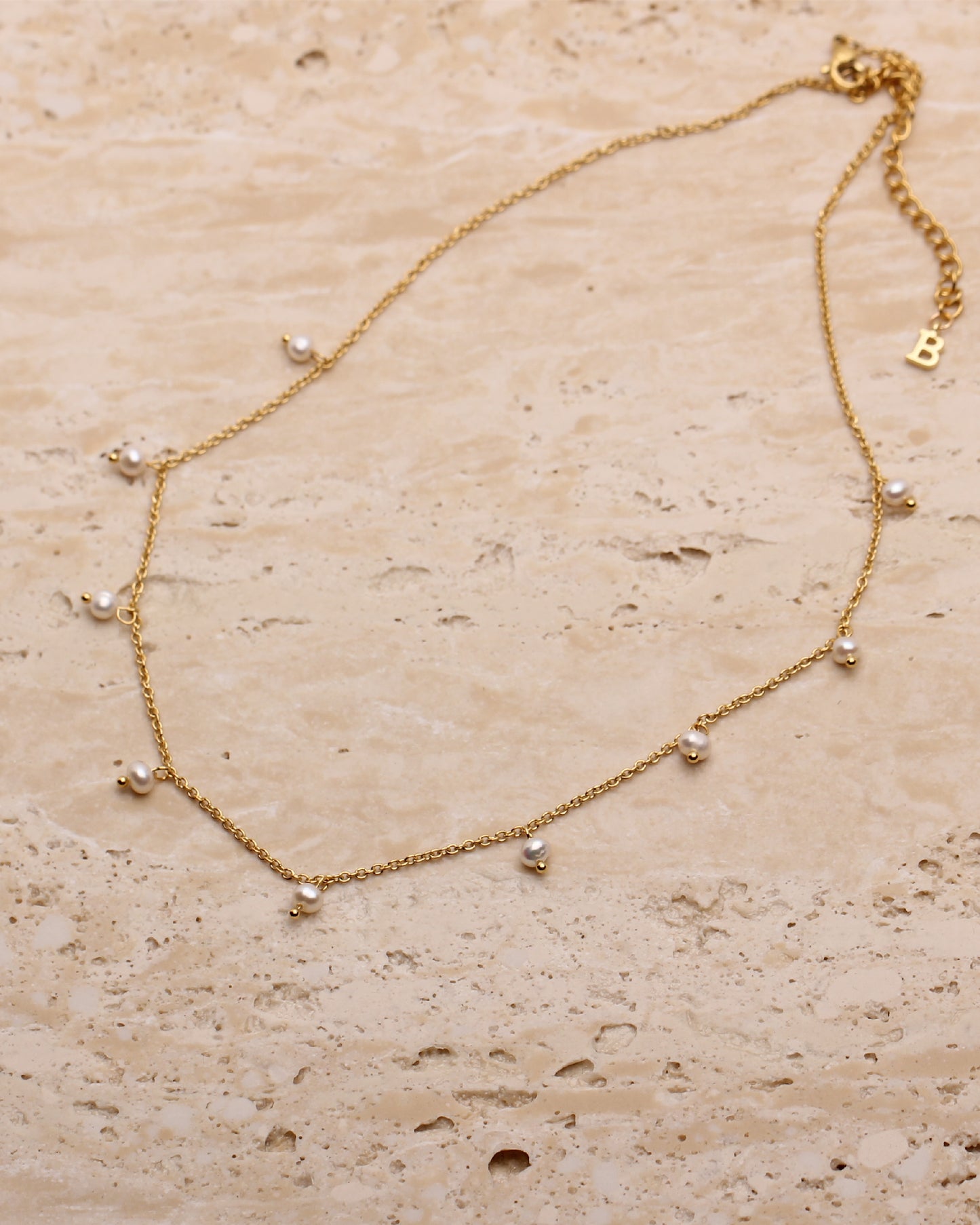 DORRA BEADED PEARL NECKLACE