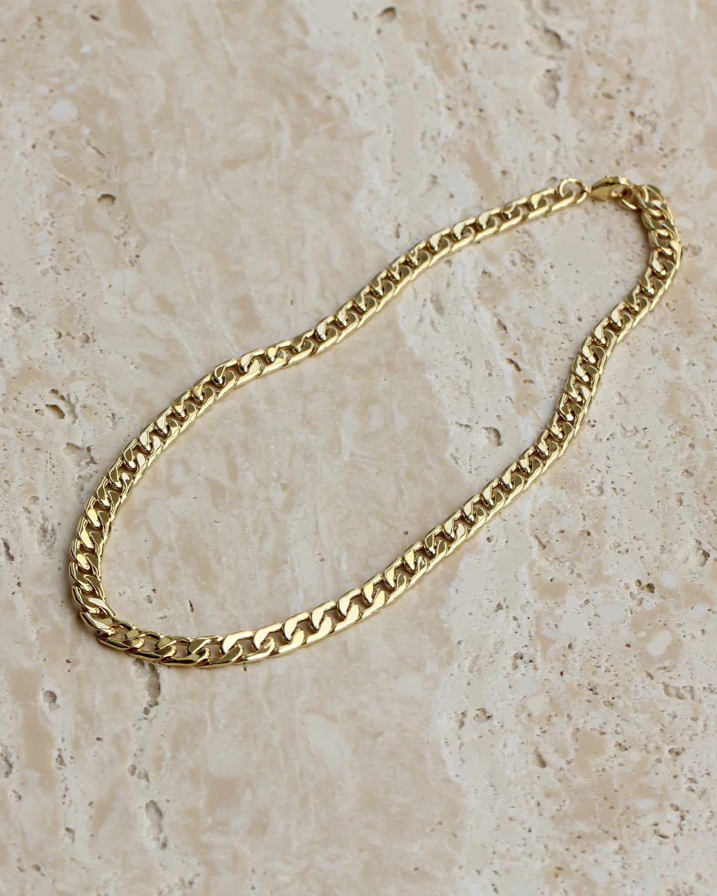 RILIE CURB CHAIN NECKLACE
