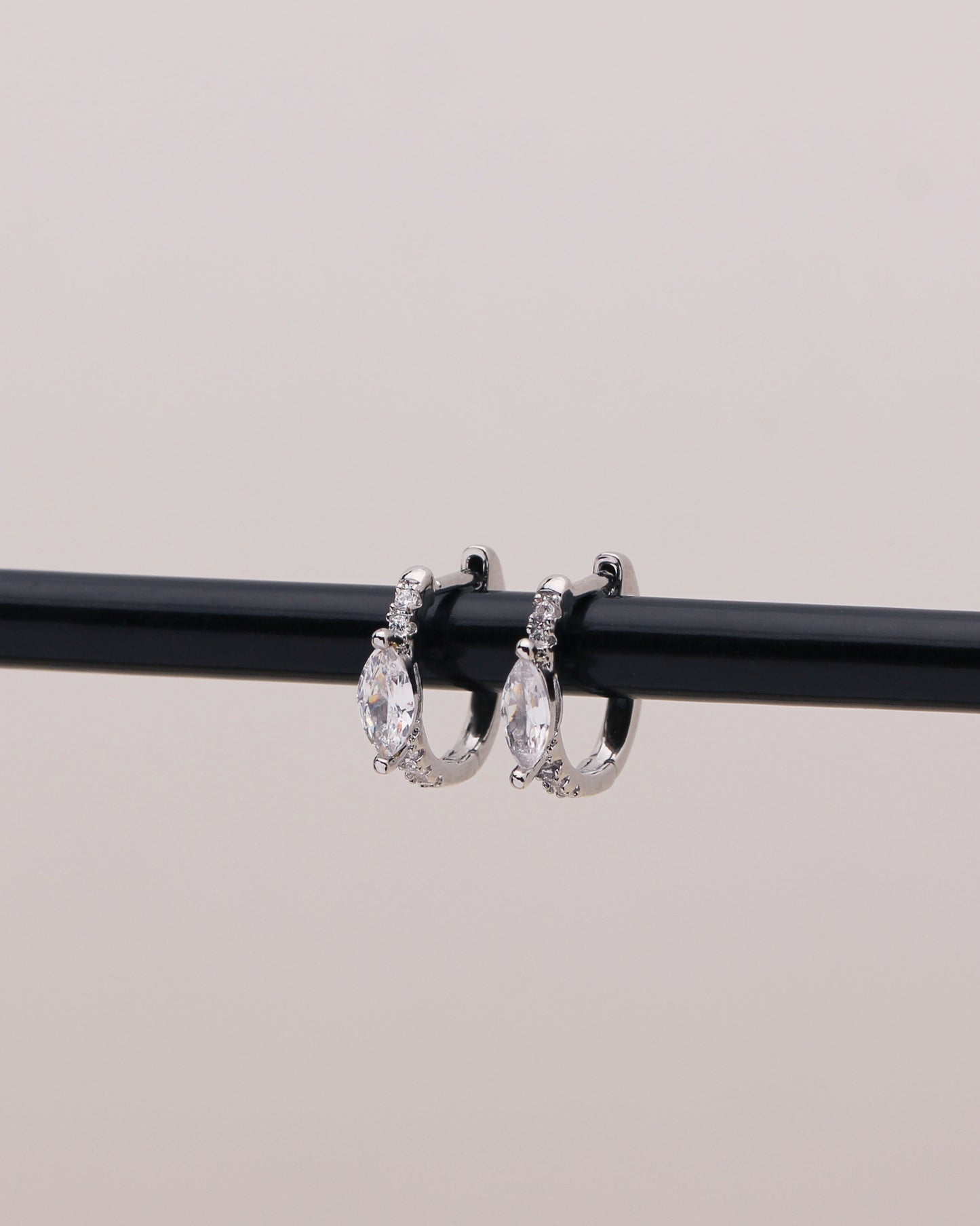 MILLY CZ HUGGIE HOOPS