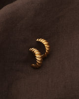 MILA CROISSANT HOOP EARRIGNS