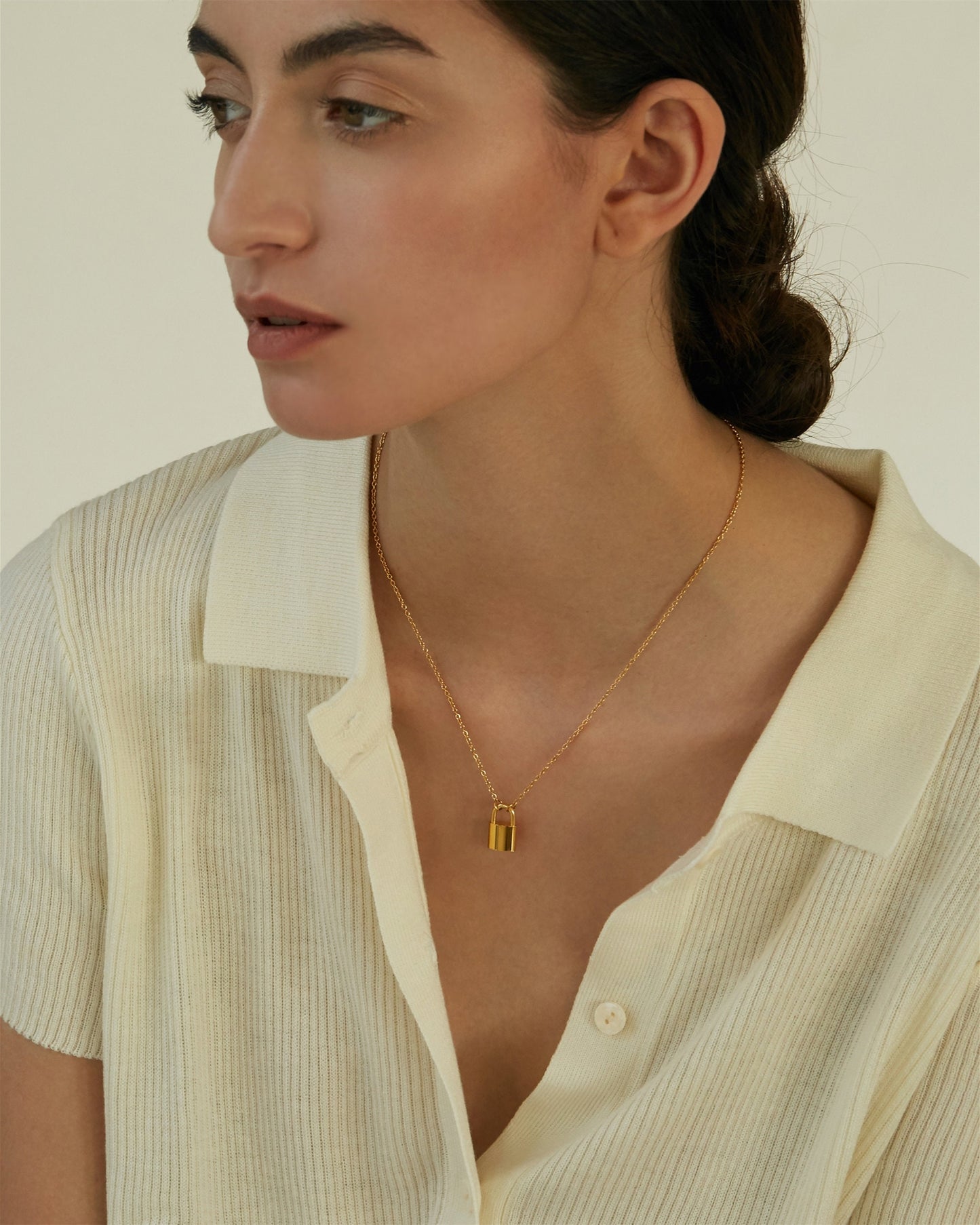 NYRIE PADLOCK PENDANT NECKLACE