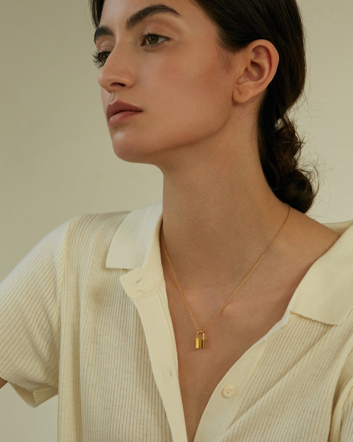 NYRIE PADLOCK PENDANT NECKLACE