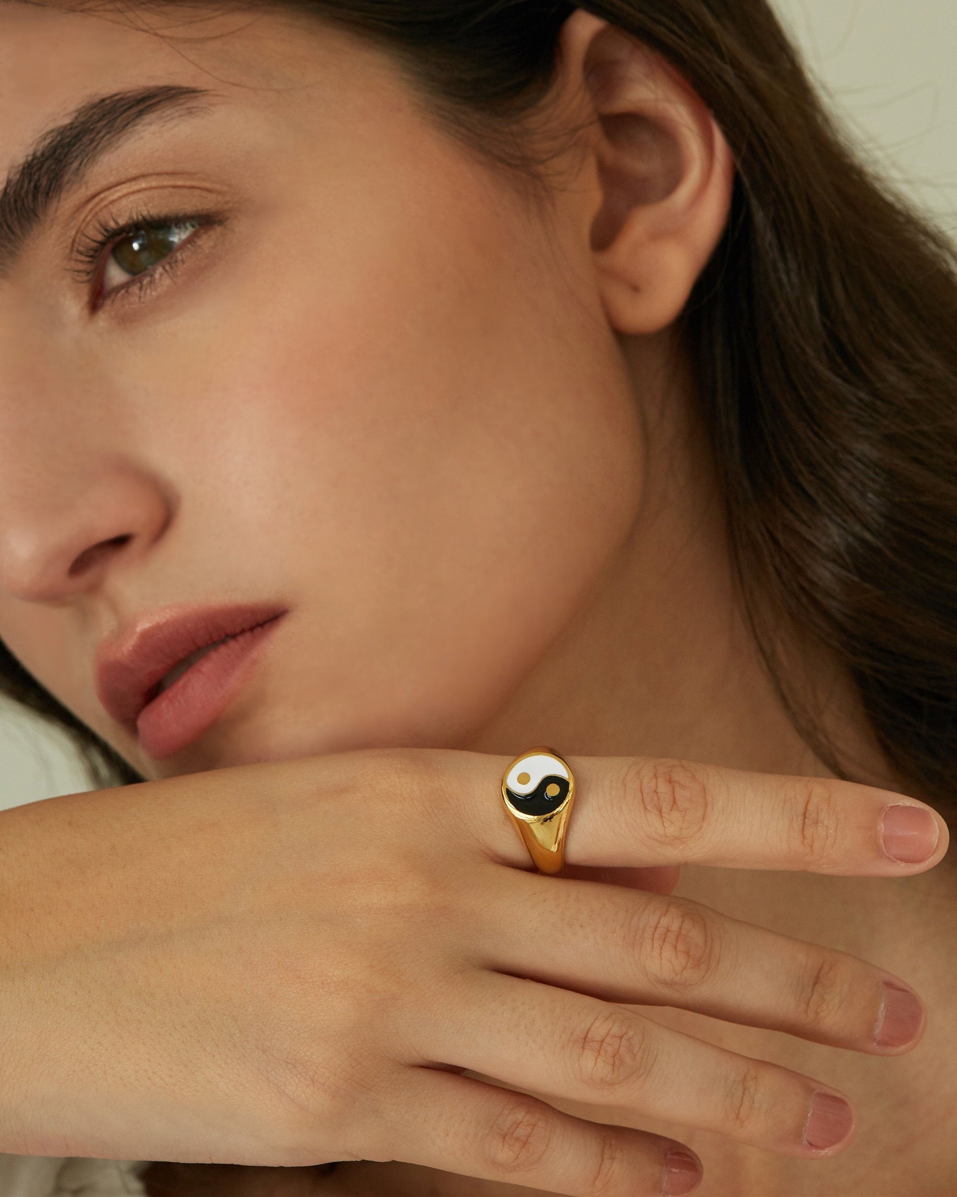 ALONA SIGNET RING