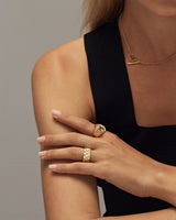 ALMIRA KNIGHT SIGNET RING