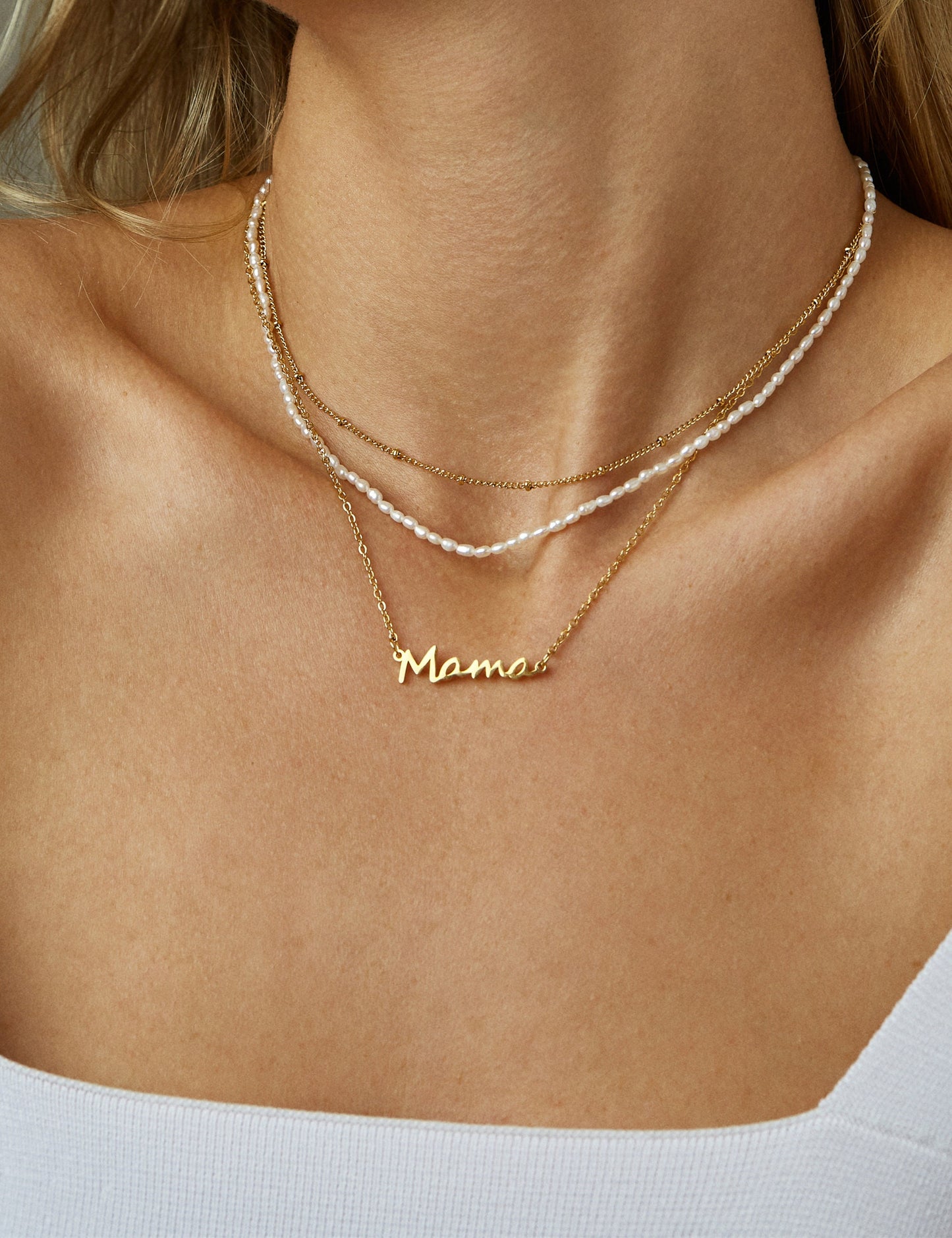 ROMIE MAMA SCRIPT NECKLACE