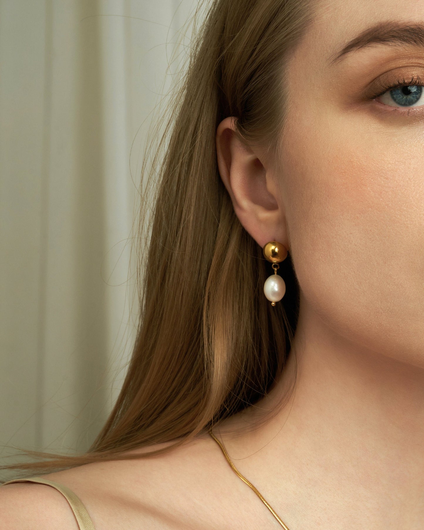 HALEY PEARL EARRIGNS