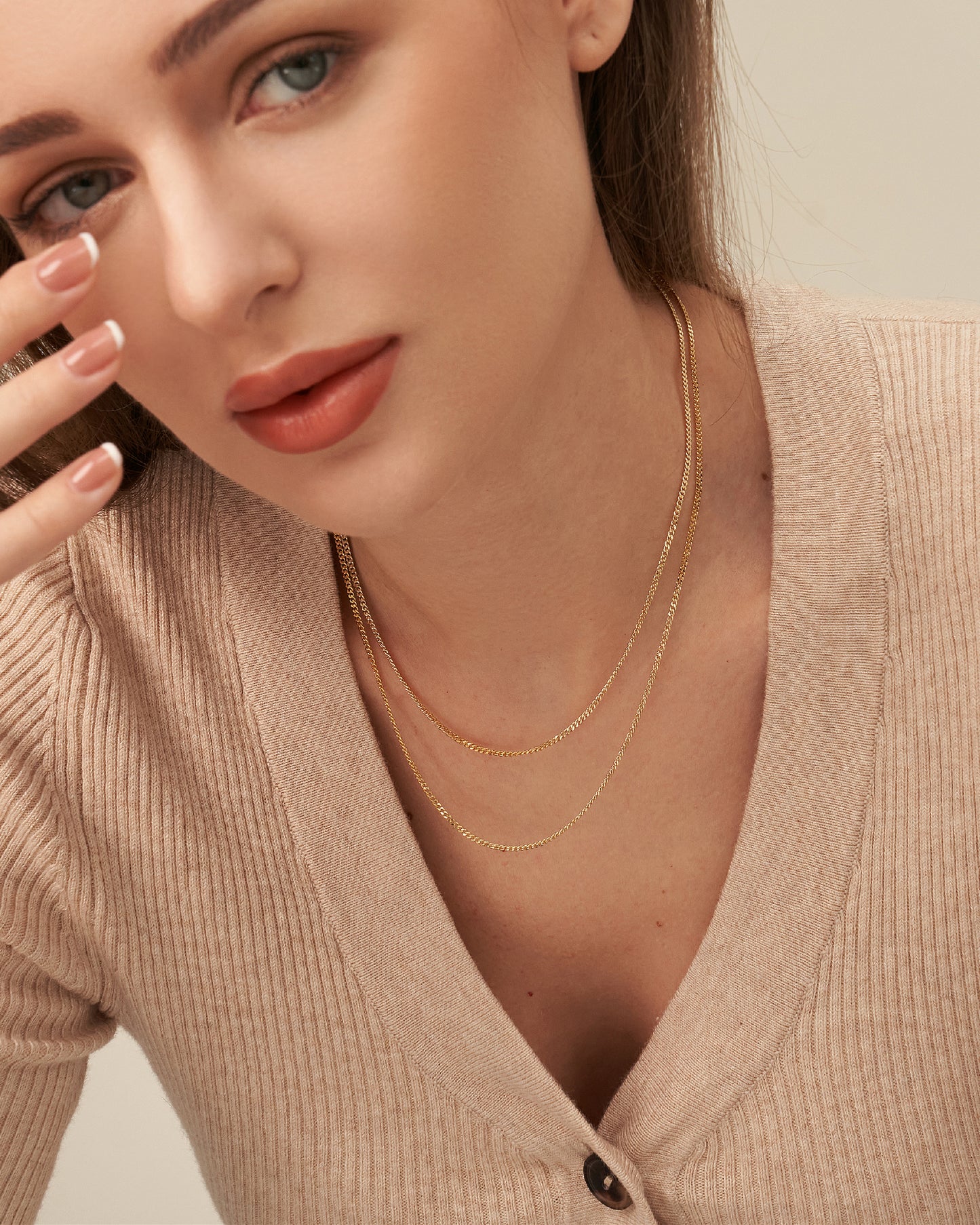 ALIDA CURB CHAIN NECKLACE