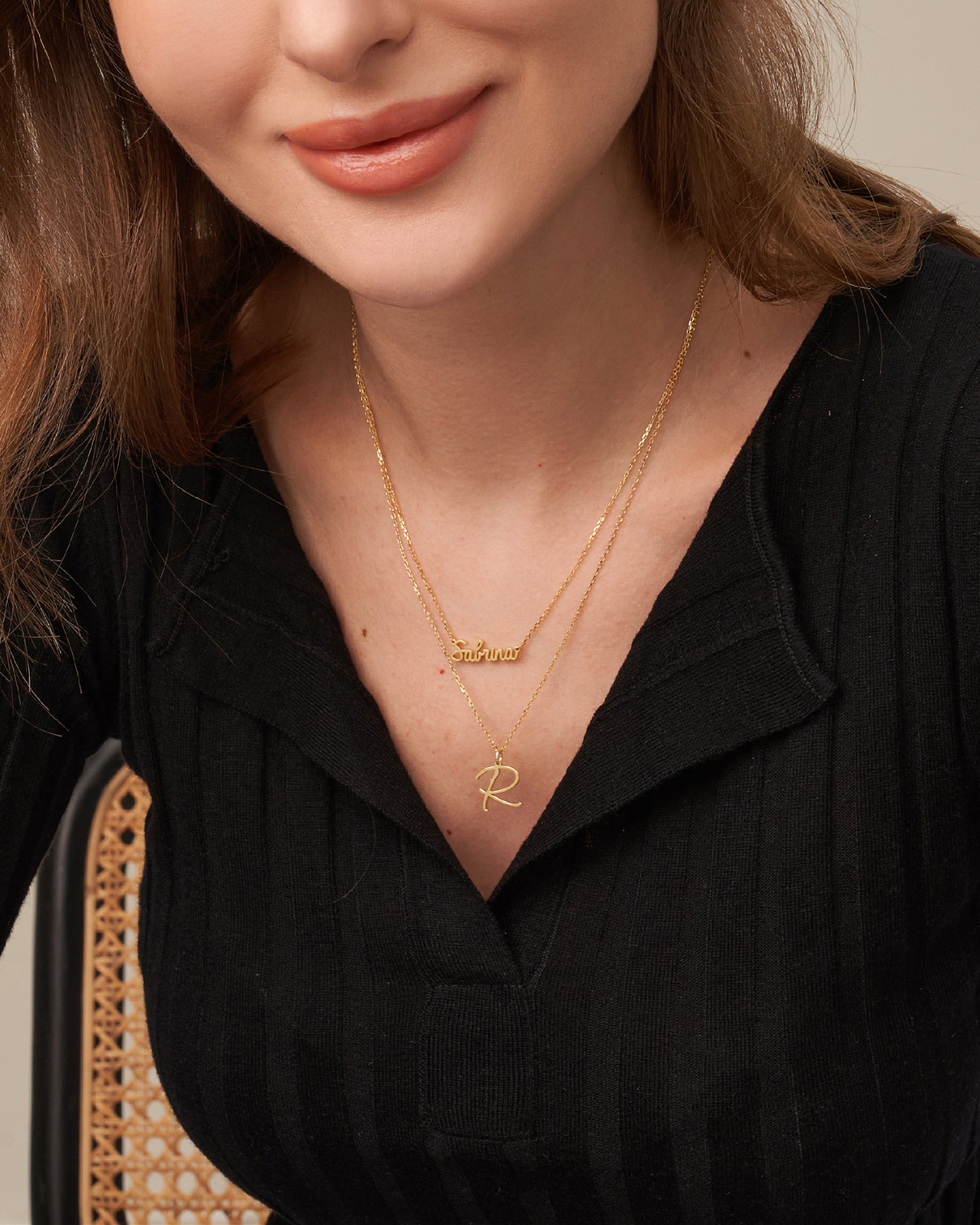 HELLEN DAINTY INITIAL NAME NECKLACE