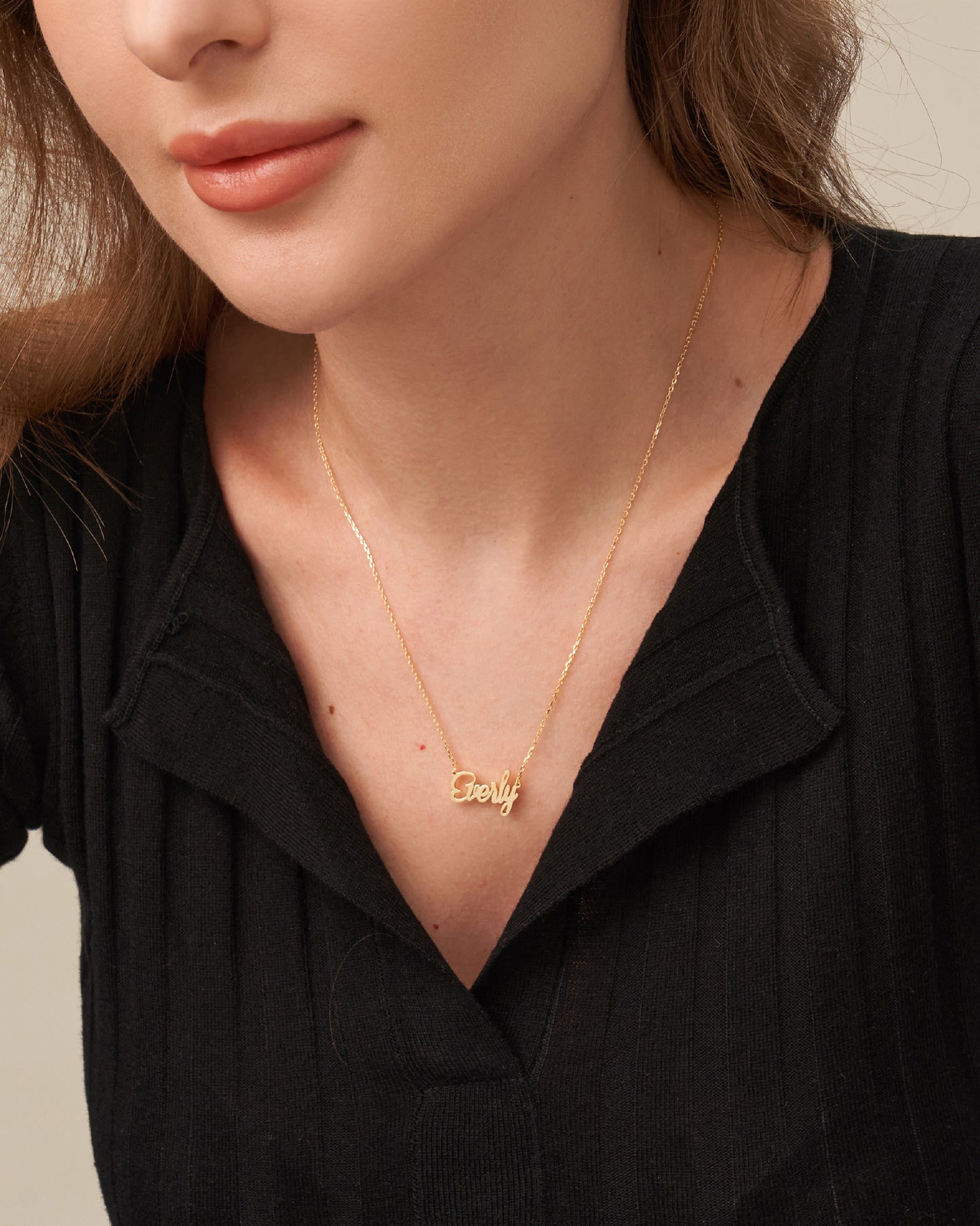 MELLOW DAINTY NAME NECKLACE