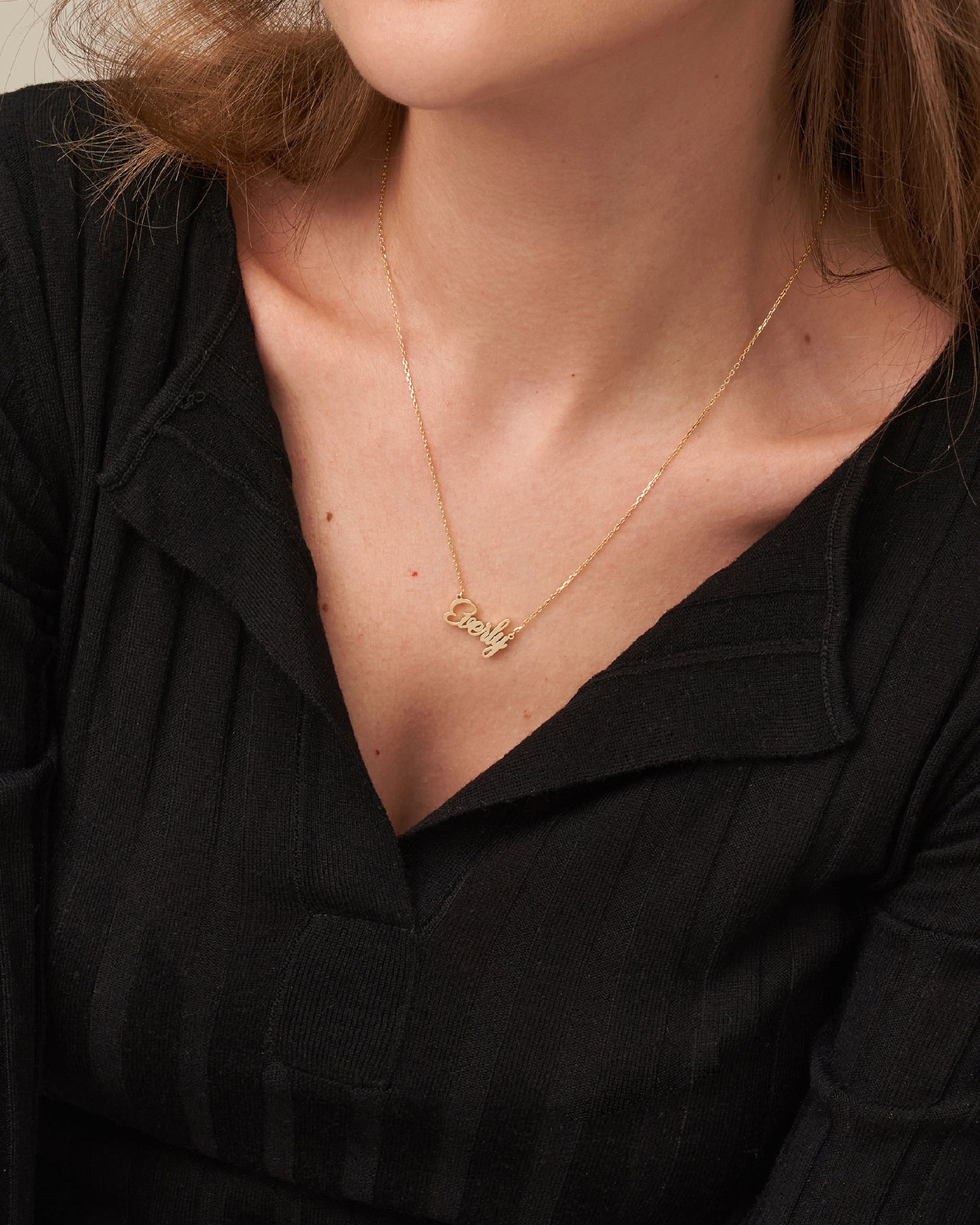 MELLOW DAINTY NAME NECKLACE