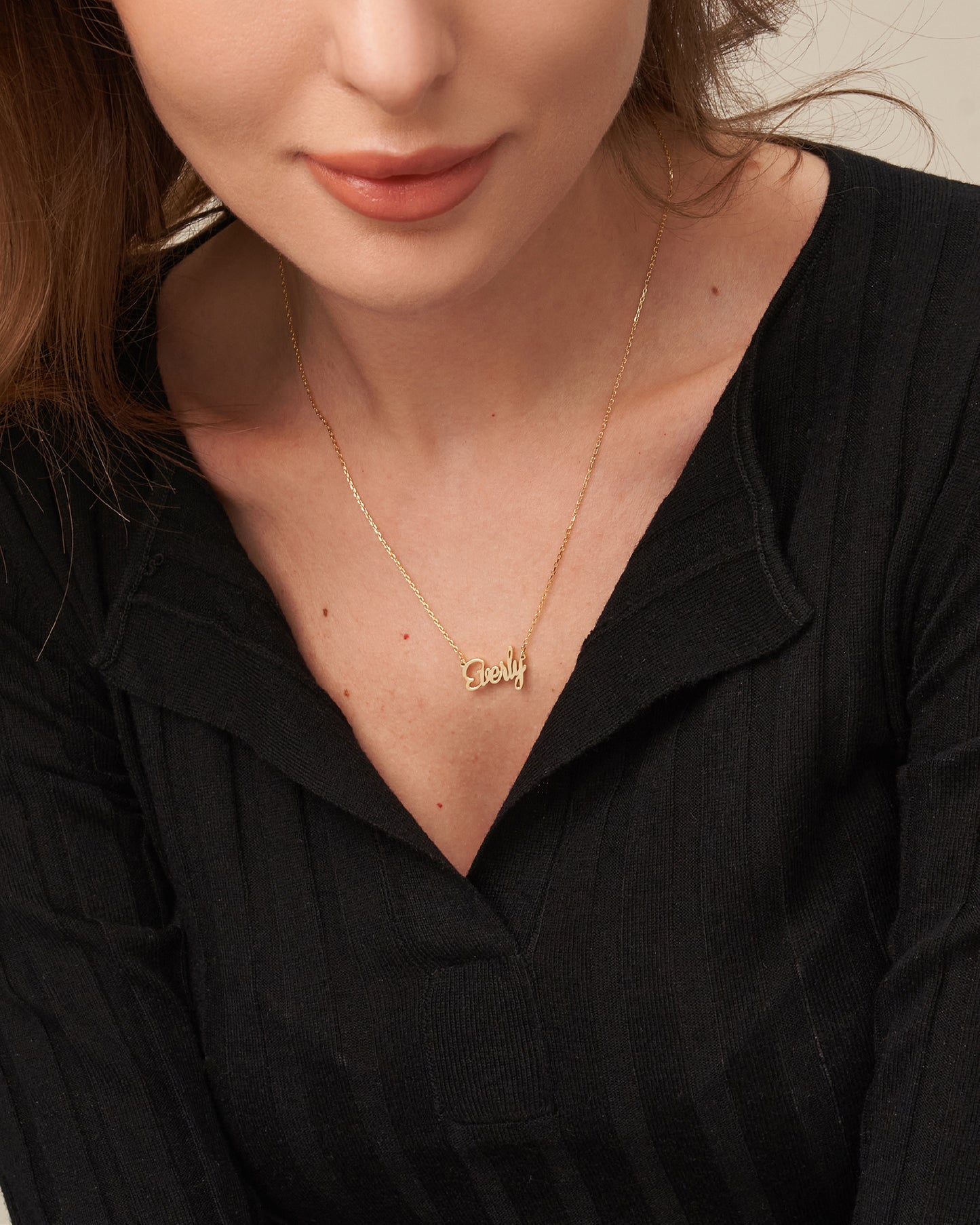 MELLOW DAINTY NAME NECKLACE