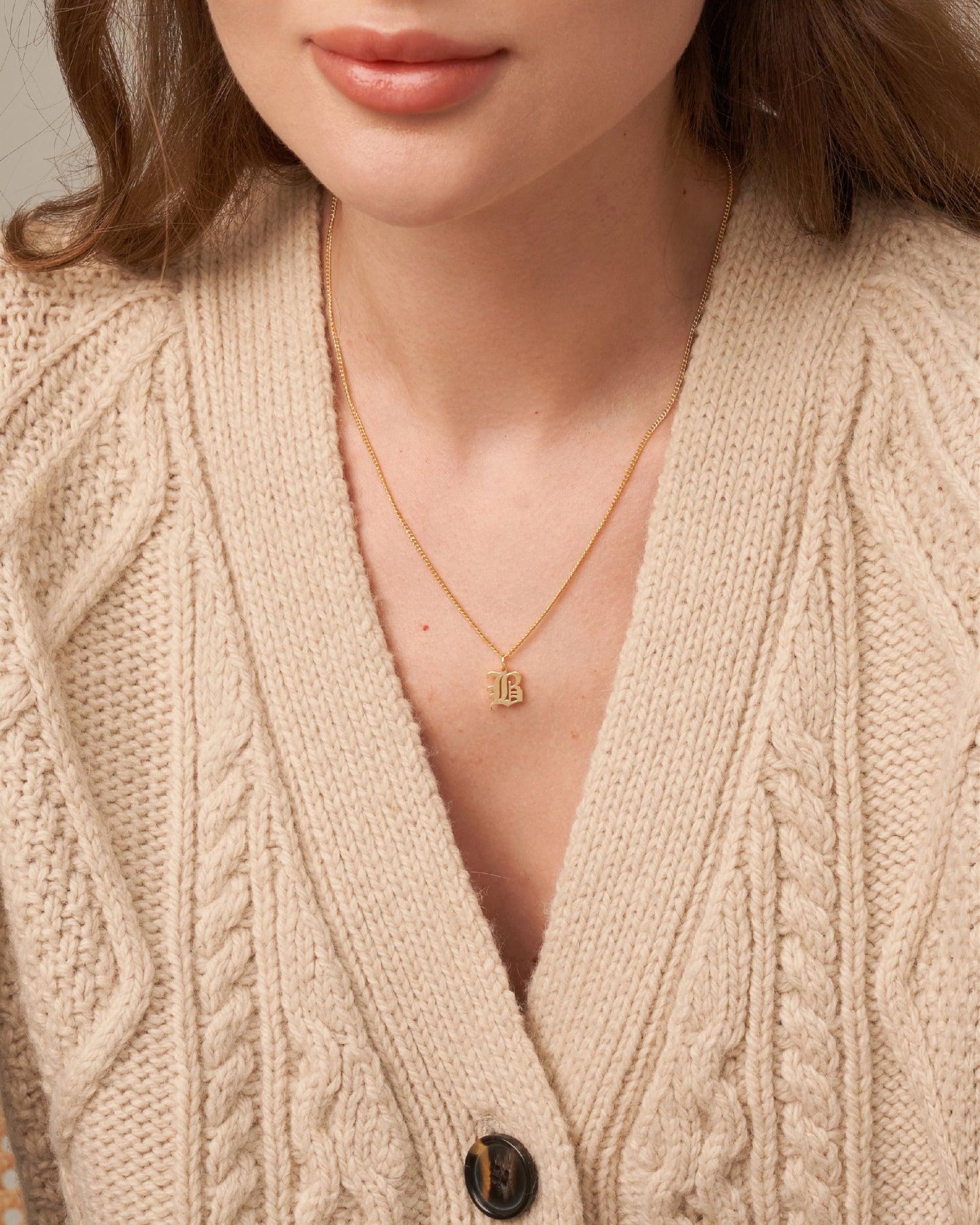 OLD ENGLISH INITIAL NECKLACE WITH CURB CHAIN