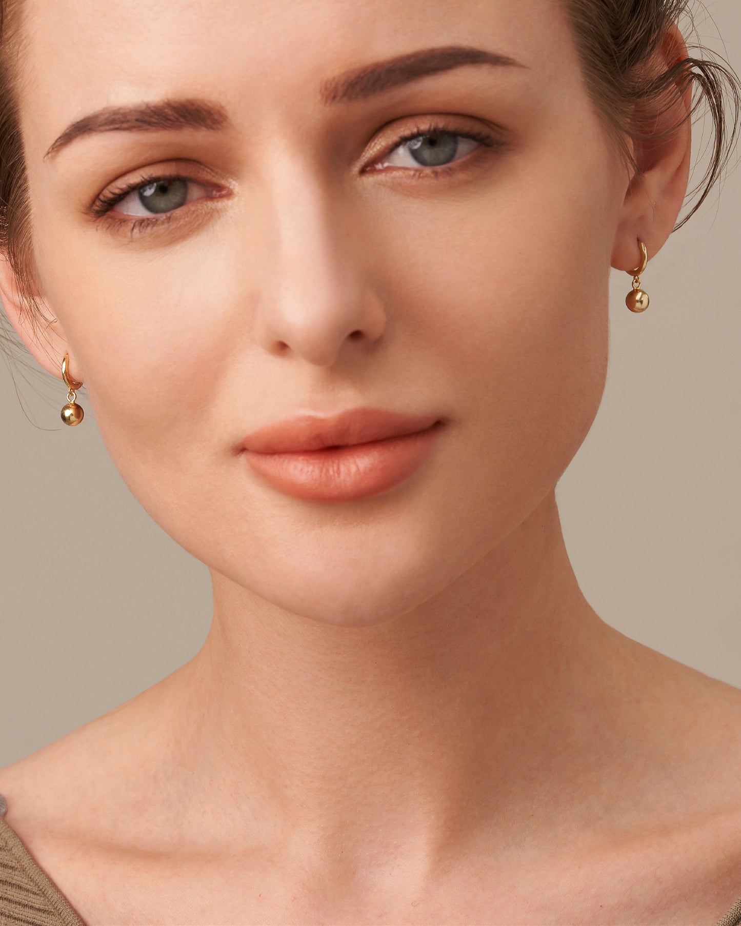 CHICAGO BALL HOOP EARRINGS