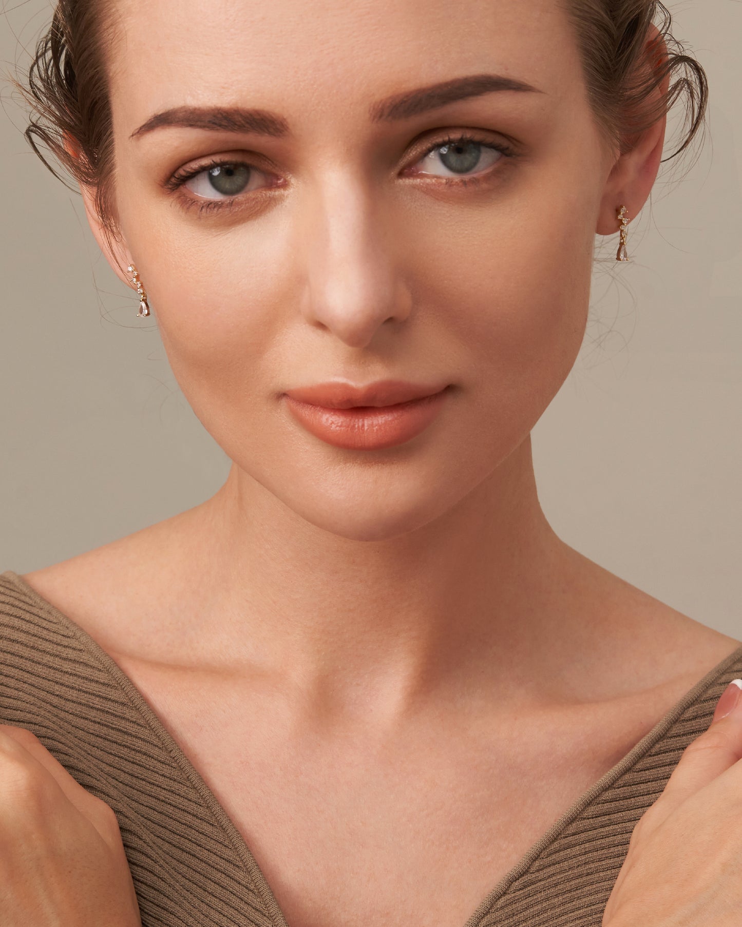 SNOW DIAMOND DROP EARRINGS