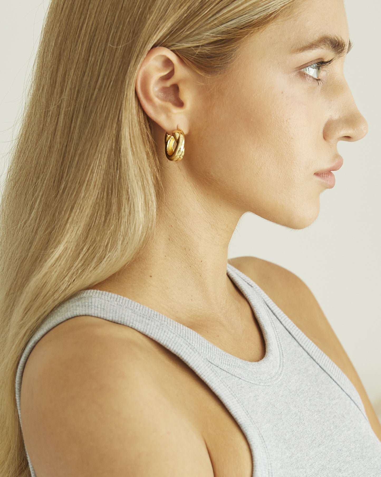 ROMY DOUBLE HOOP EARRING