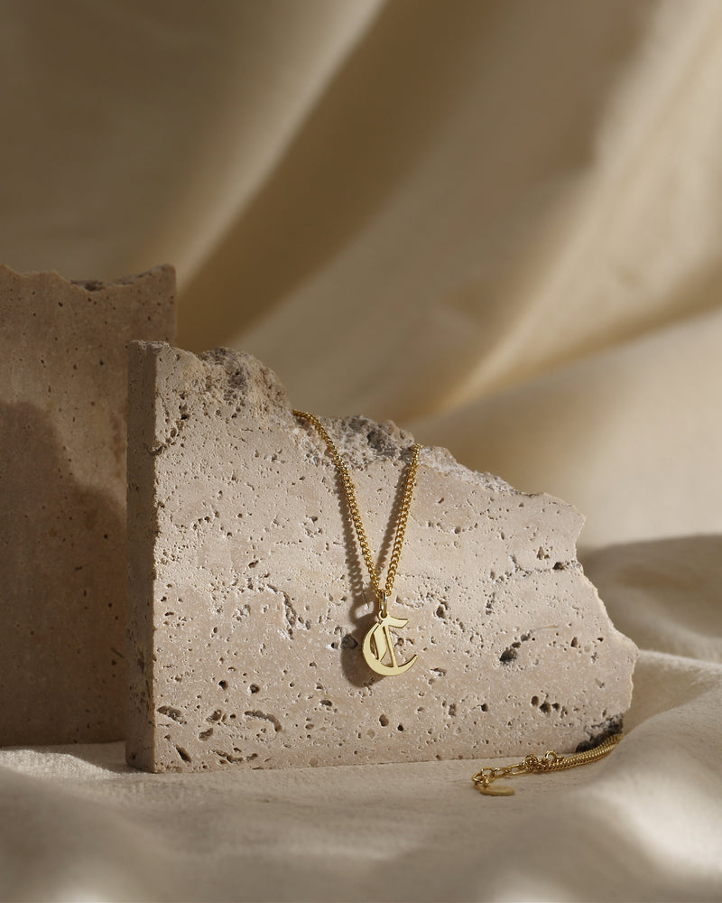 OLD ENGLISH INITIAL NECKLACE WITH CURB CHAIN