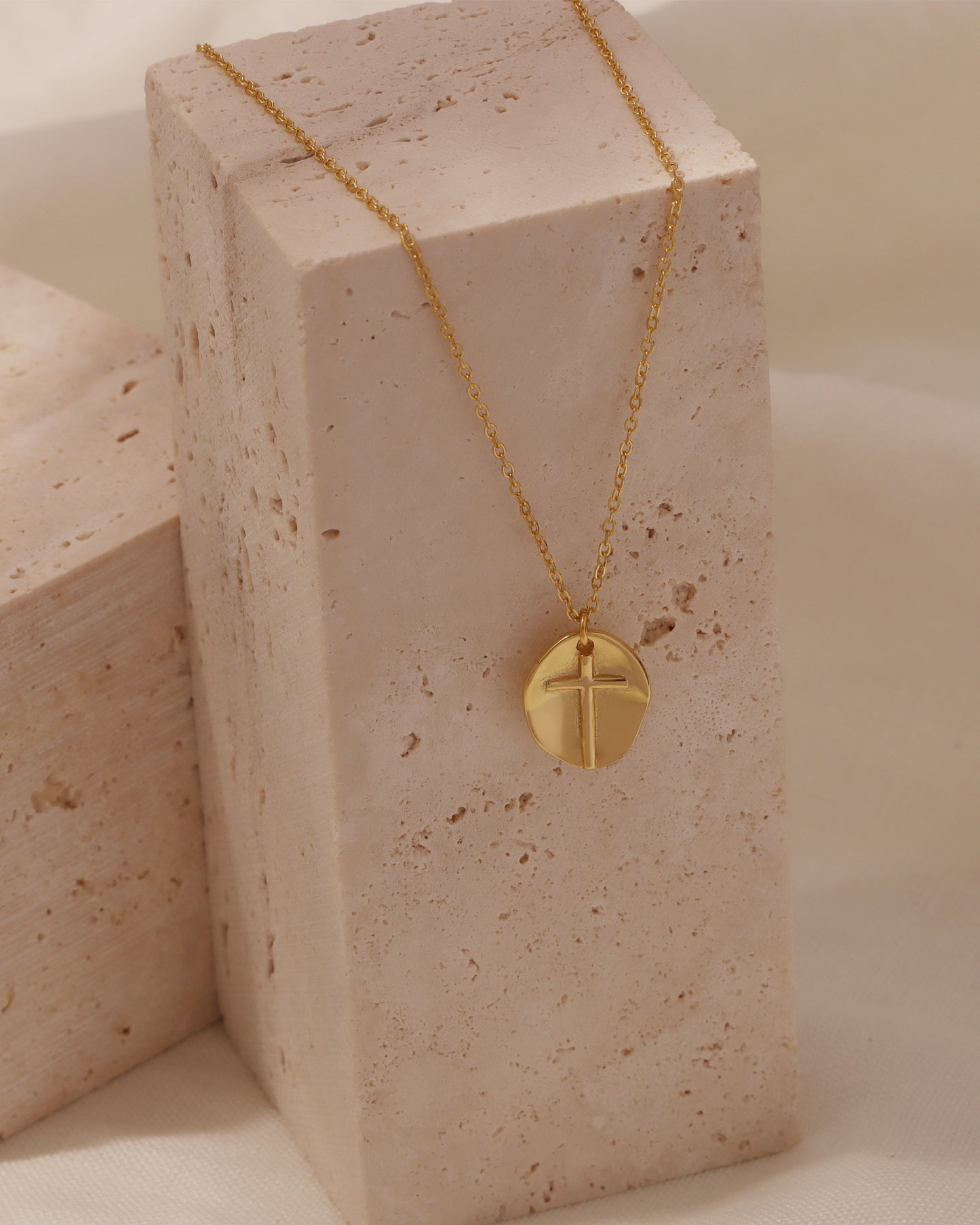 ANNA CROSS PENDANT NECKLACE