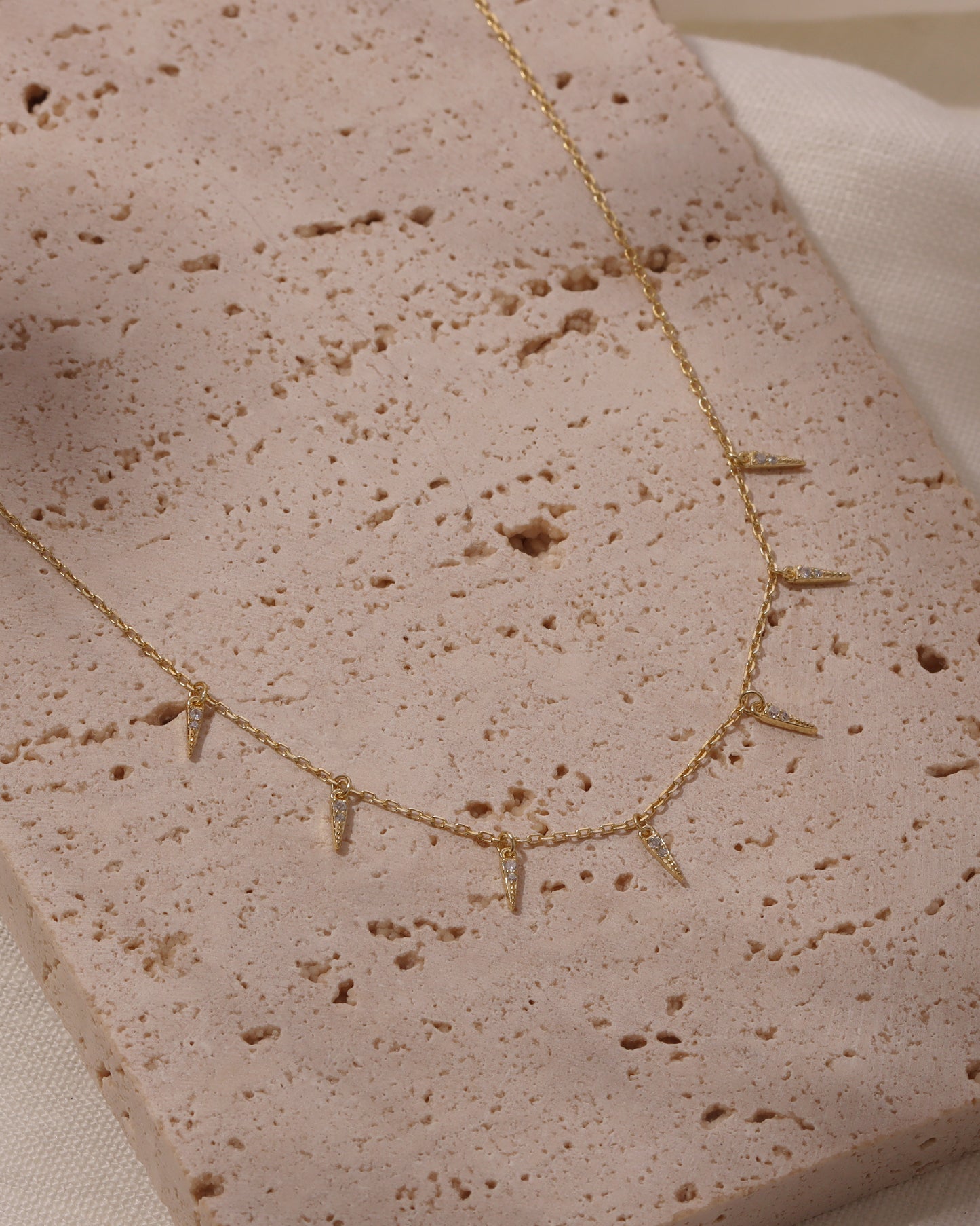 STARCI SPIKE CHOKER NECKLACE