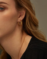 SIENNA TWISTED HOOPS