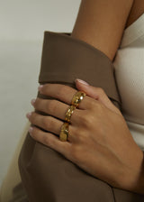 ALONA RIBBED RING