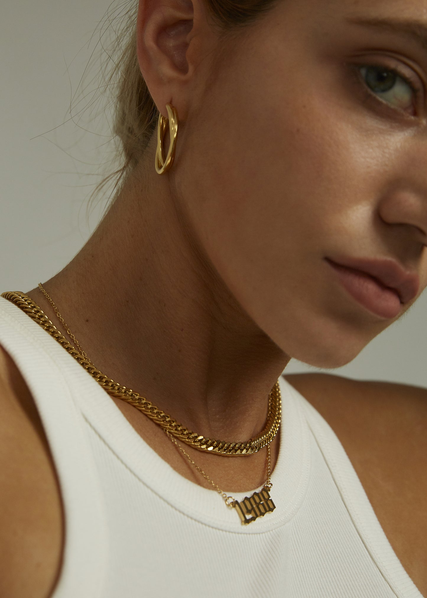 REILY FACETED CURB NECKLACE