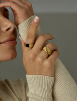 ROXANNE RIBBED DOME RING