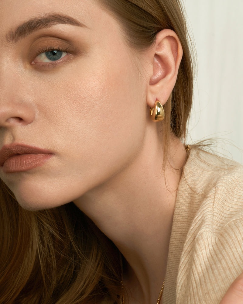 HINGED EARRINGS  HUGGIE EARRINGS  MINIMALIST EARRINGS  CLIP ON EARRINGS  BOHO EARRINGS  GOLD EARRINGS  GOLD HOOP EARRINGS  HOOP EARRINGS  DAINTY EARRINGS  SMALL HOOP EARRINGS  GIFTS FOR MOM  BRIDESMAID GIFTS