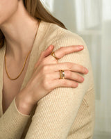 ROSIE FLOWER SIGNET RING