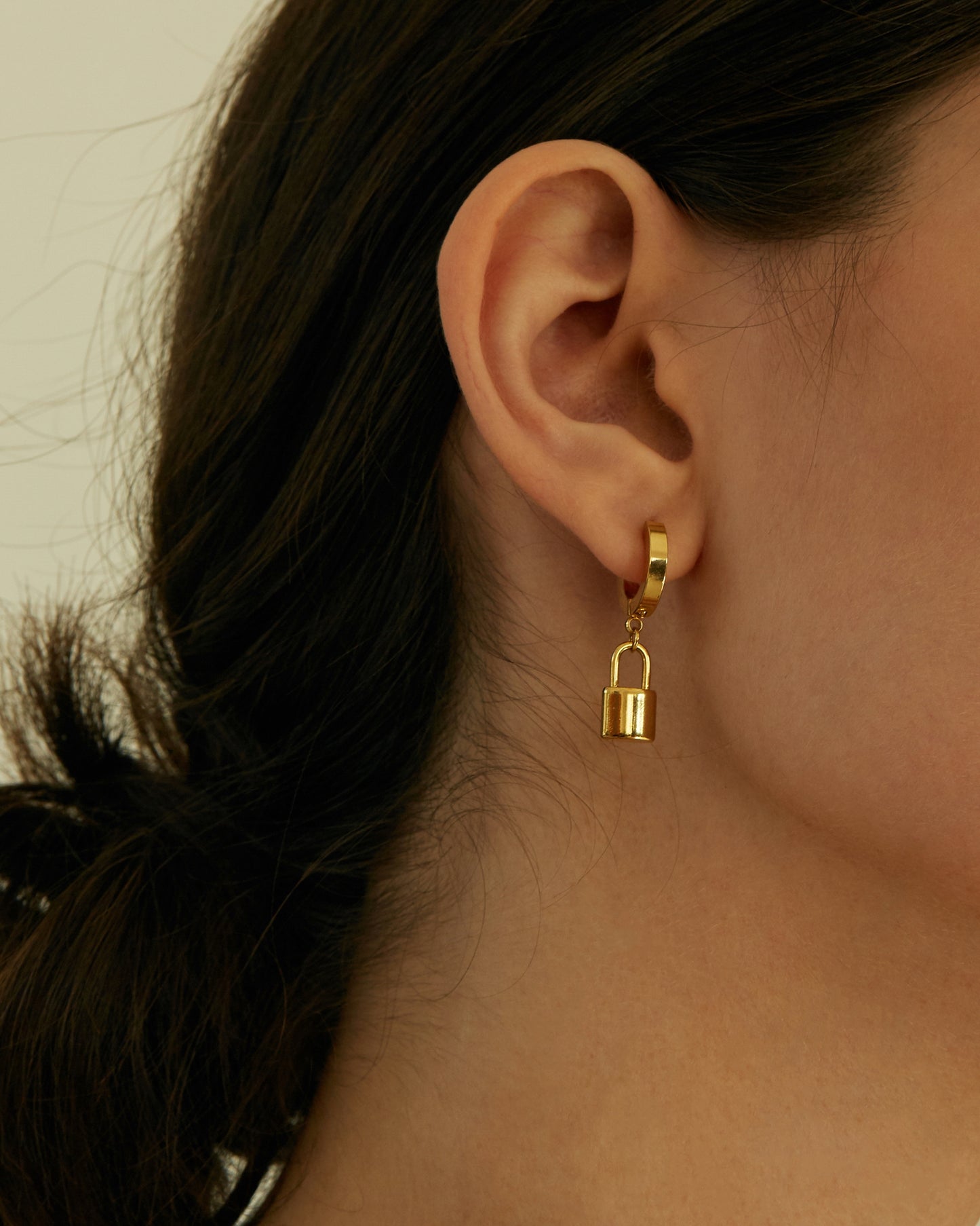 KYLIE PADLOCK HOOP EARRINGS