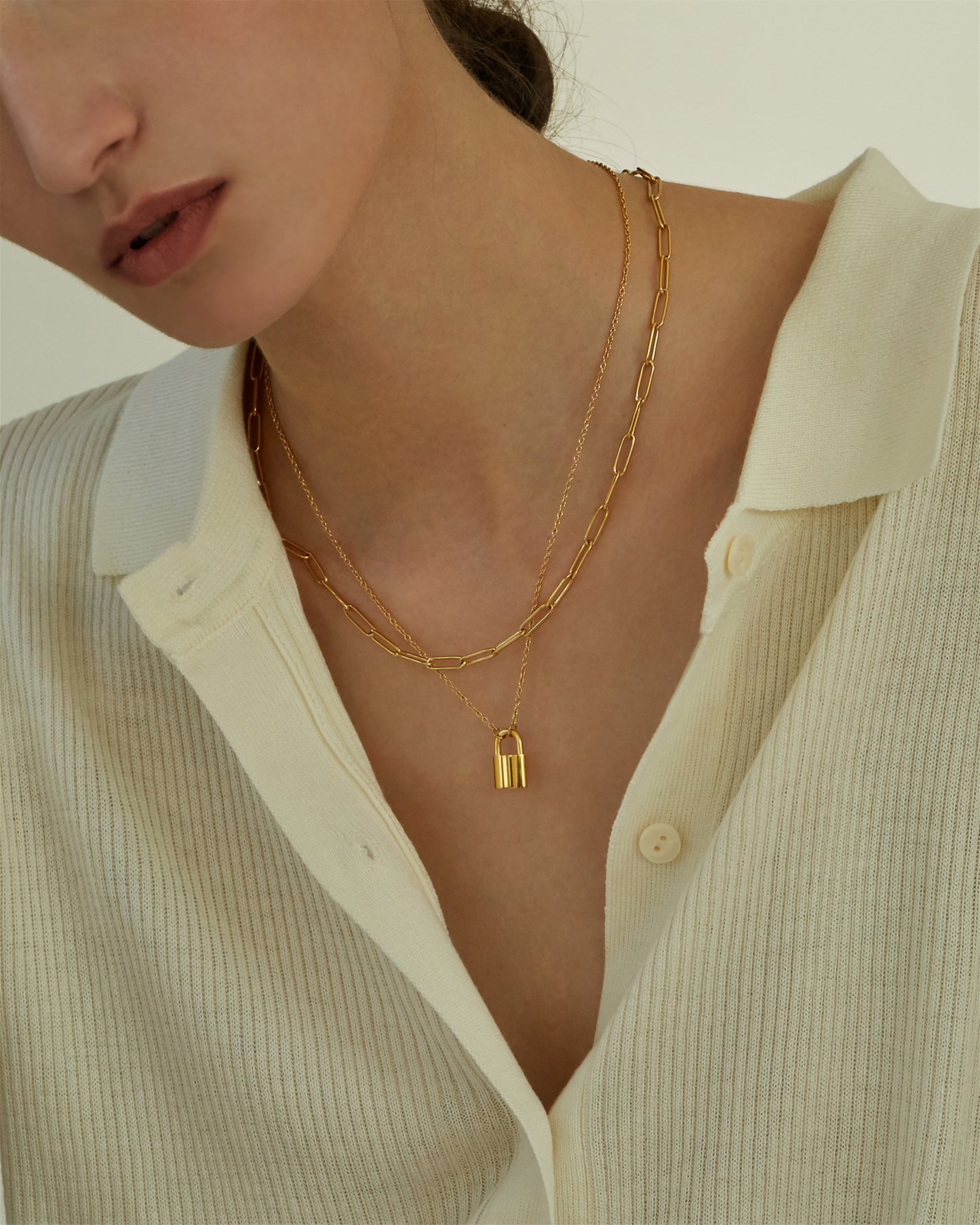 NYRIE PADLOCK PENDANT NECKLACE