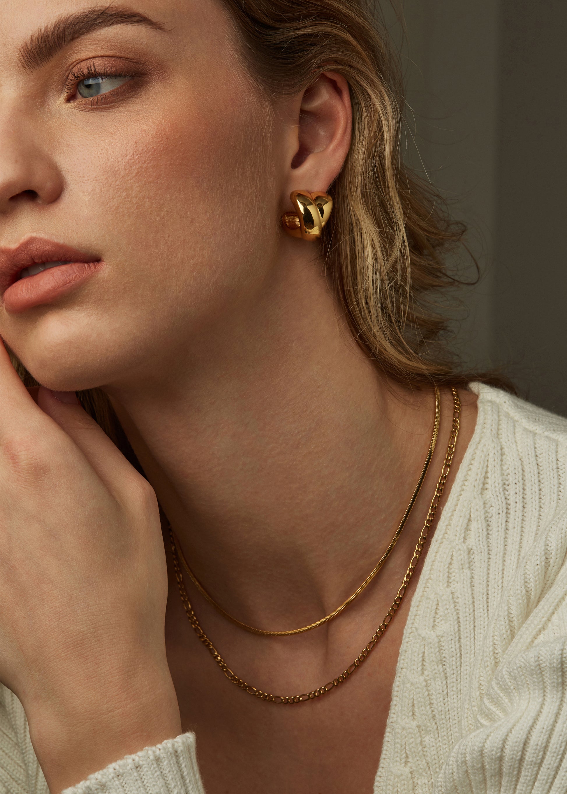 BAYA SQUARE HERRINGBONE NECKLACE