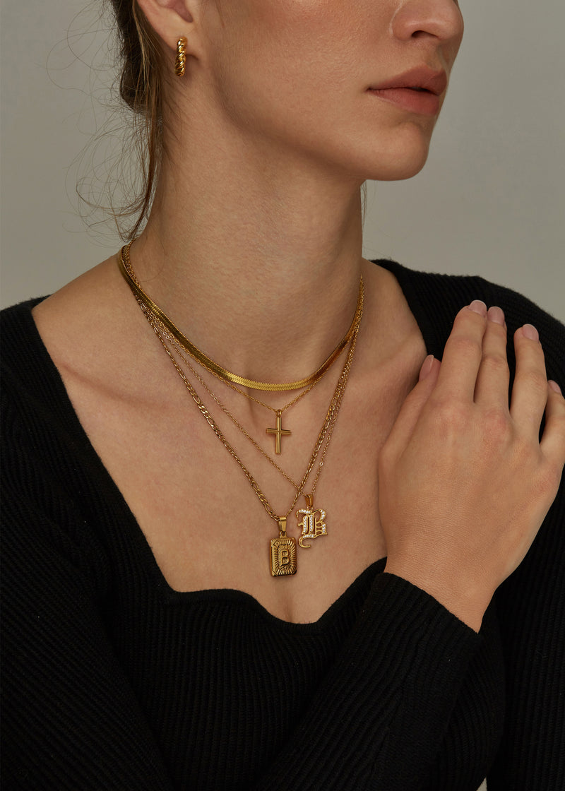 KEO INITIAL CHARM NECKLACE