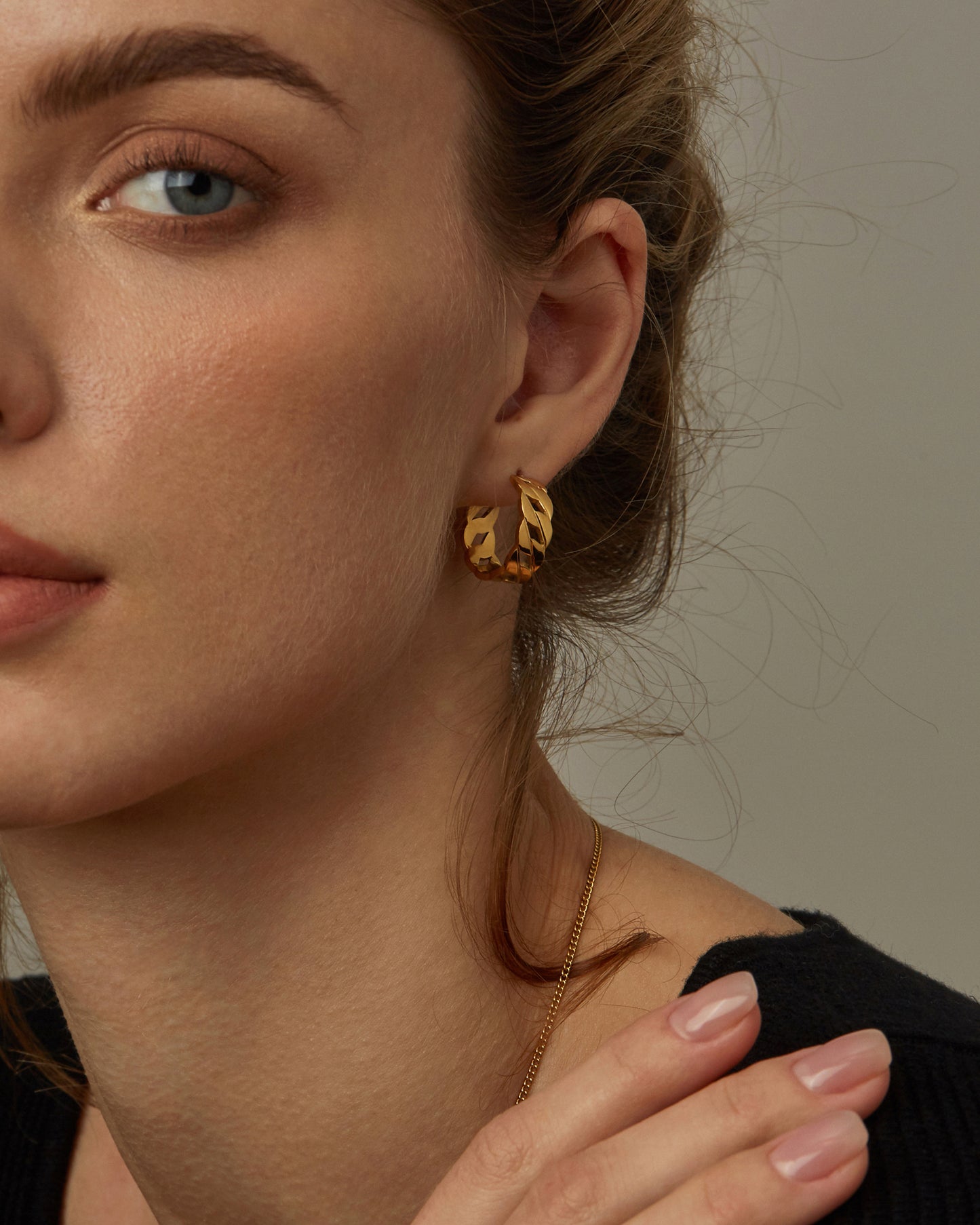 MELODY LINKED CHAIN HOOPS