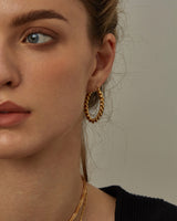 ALINA TWISTED OVAL HOOPS