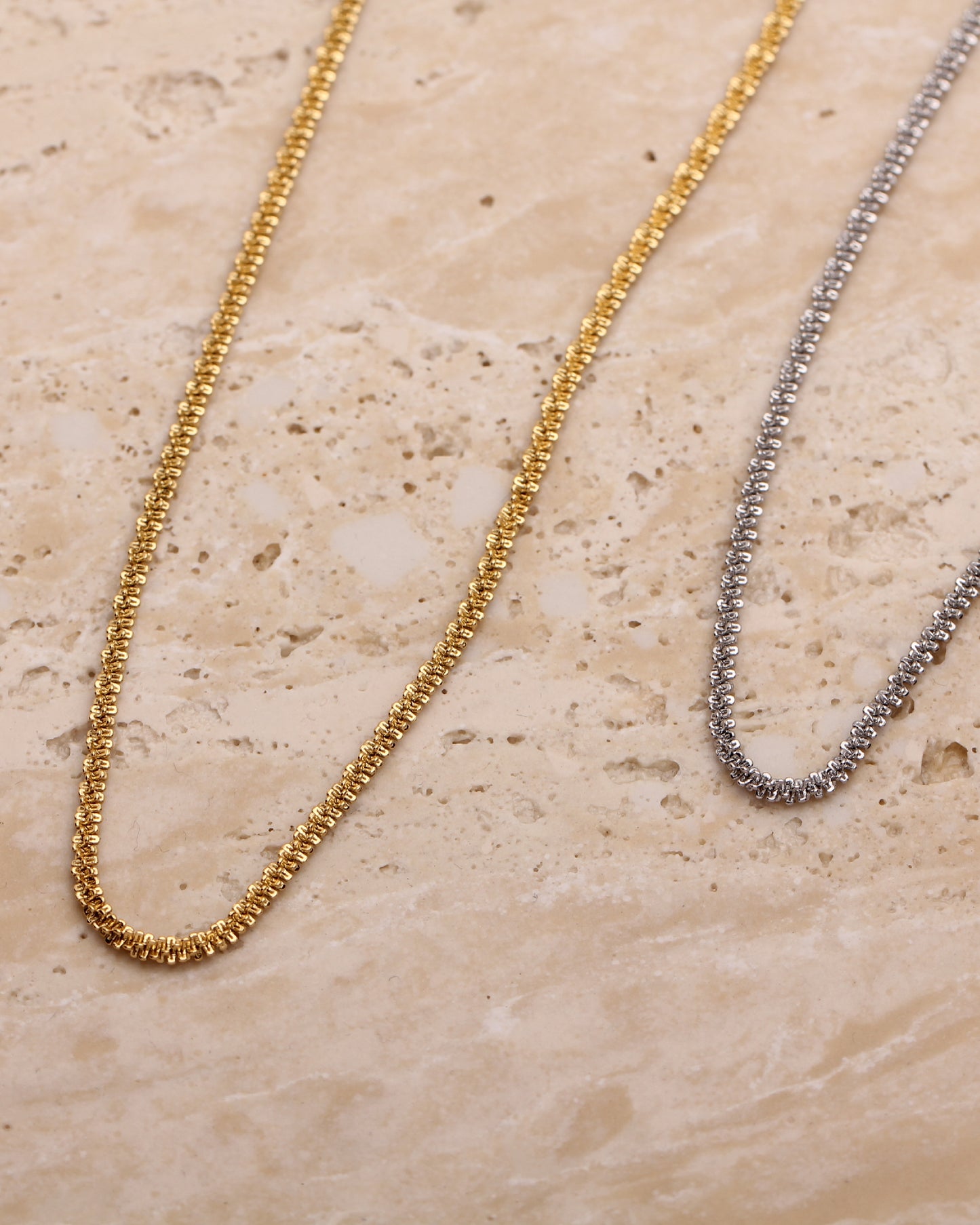 ARICA SPARKLE NECKLACE