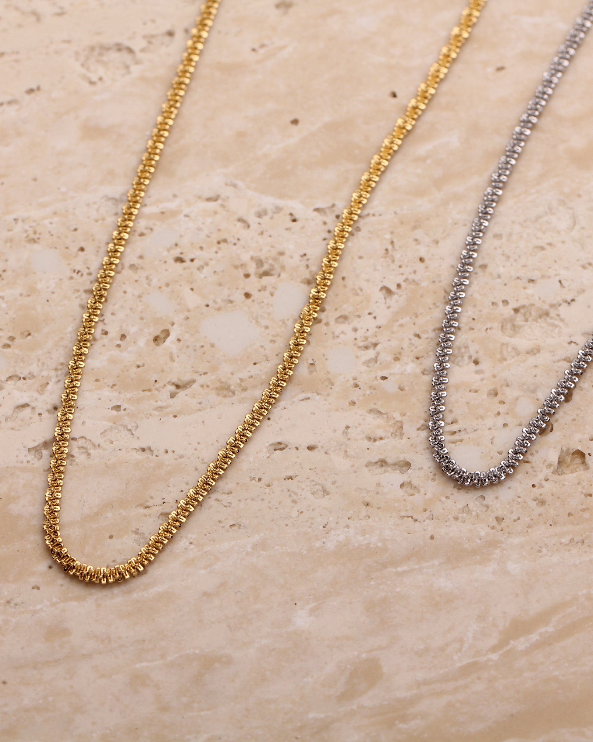 ARICA SPARKLE NECKLACE