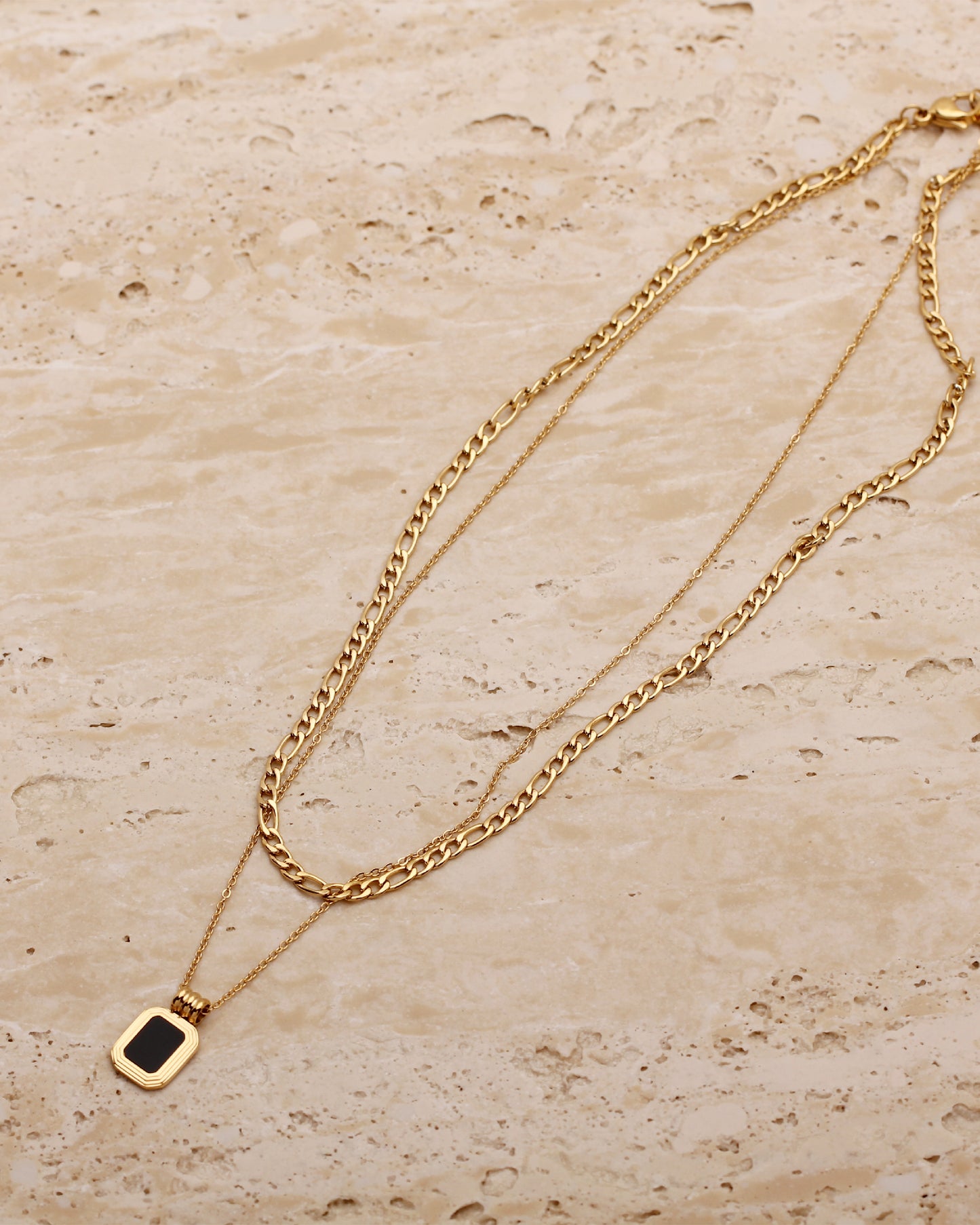 REMIE ENAMEL NECKLACE