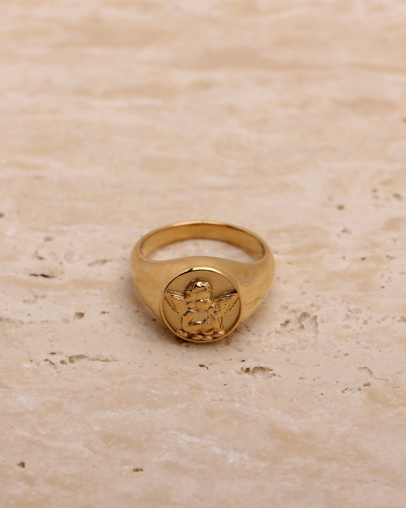 LAURIE CHERUB SIGNET RING