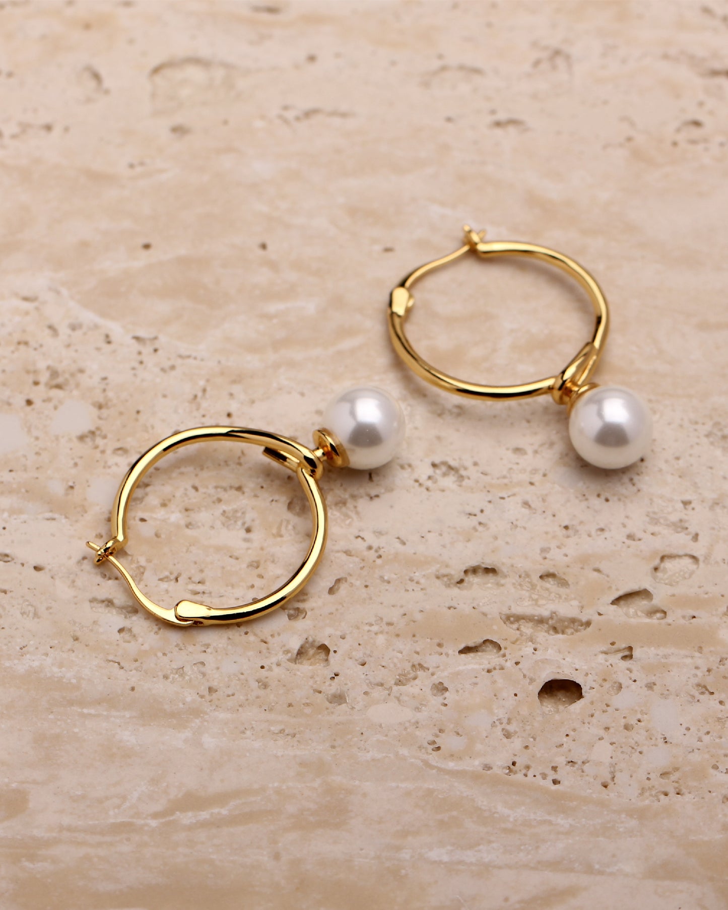 MARIA PEARL HOOPS