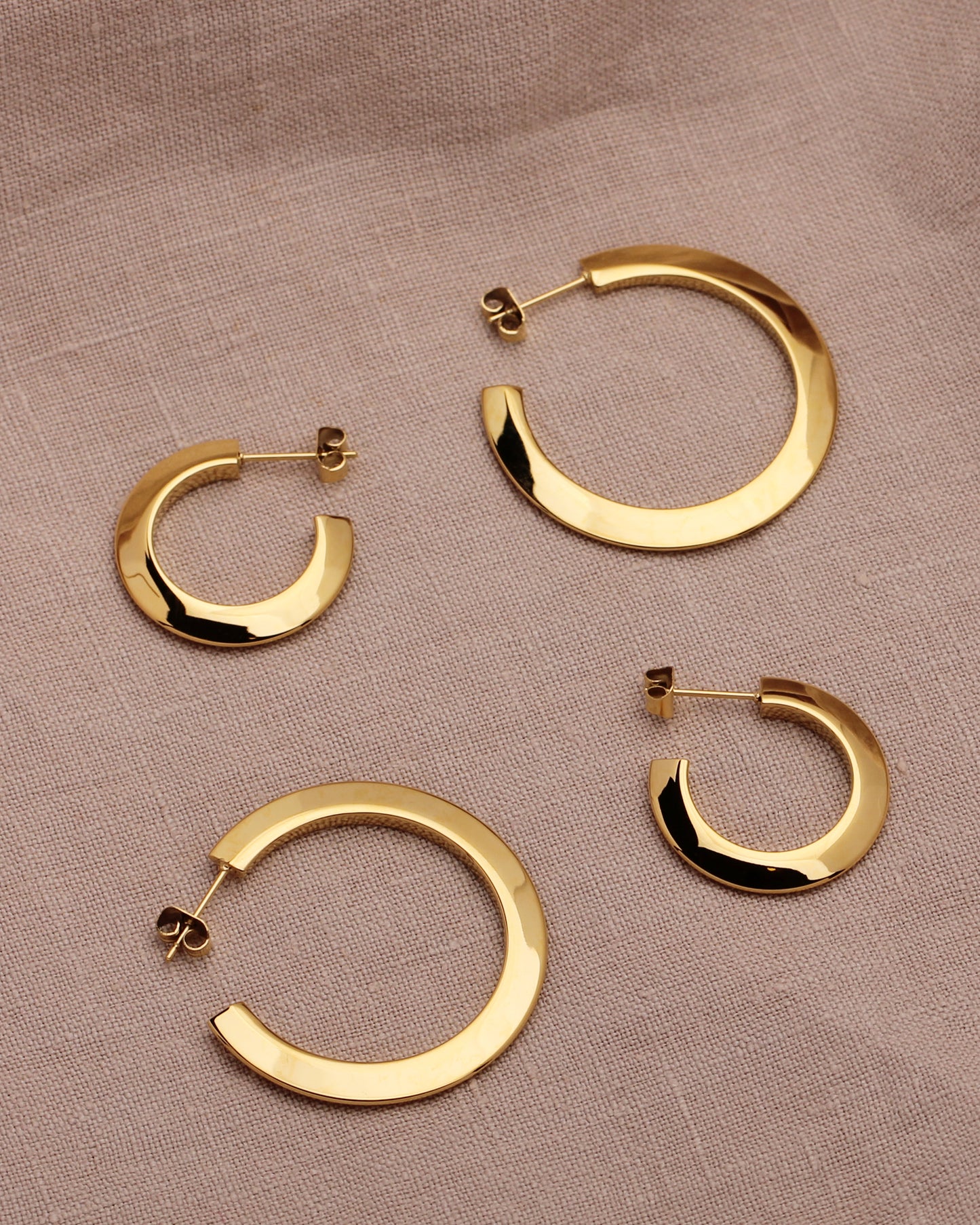 ELANOR HOOP EARRINGS