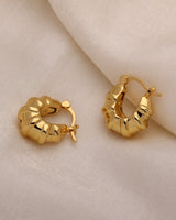 MARLA CROISSANT HOOP EARRINGS