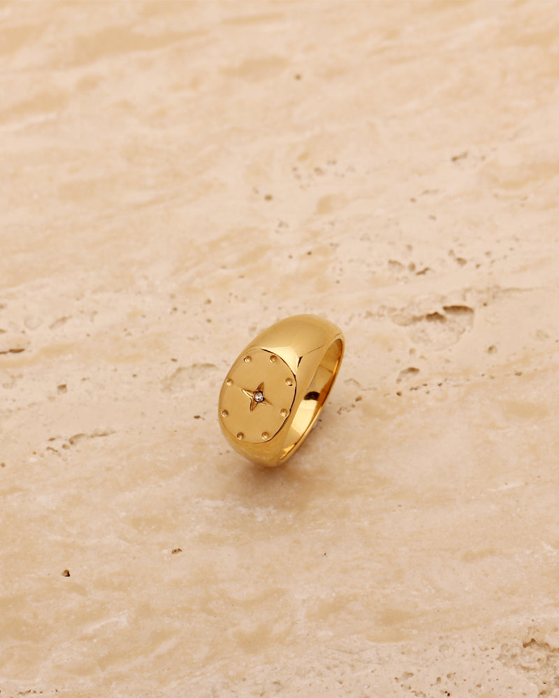 POPPIE SIGNET RING