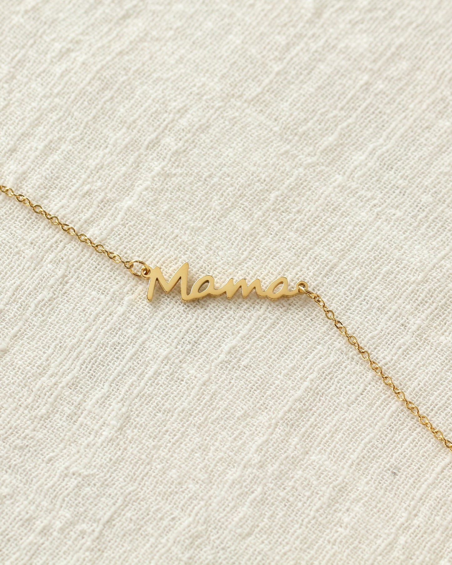 ROMIE MAMA SCRIPT NECKLACE