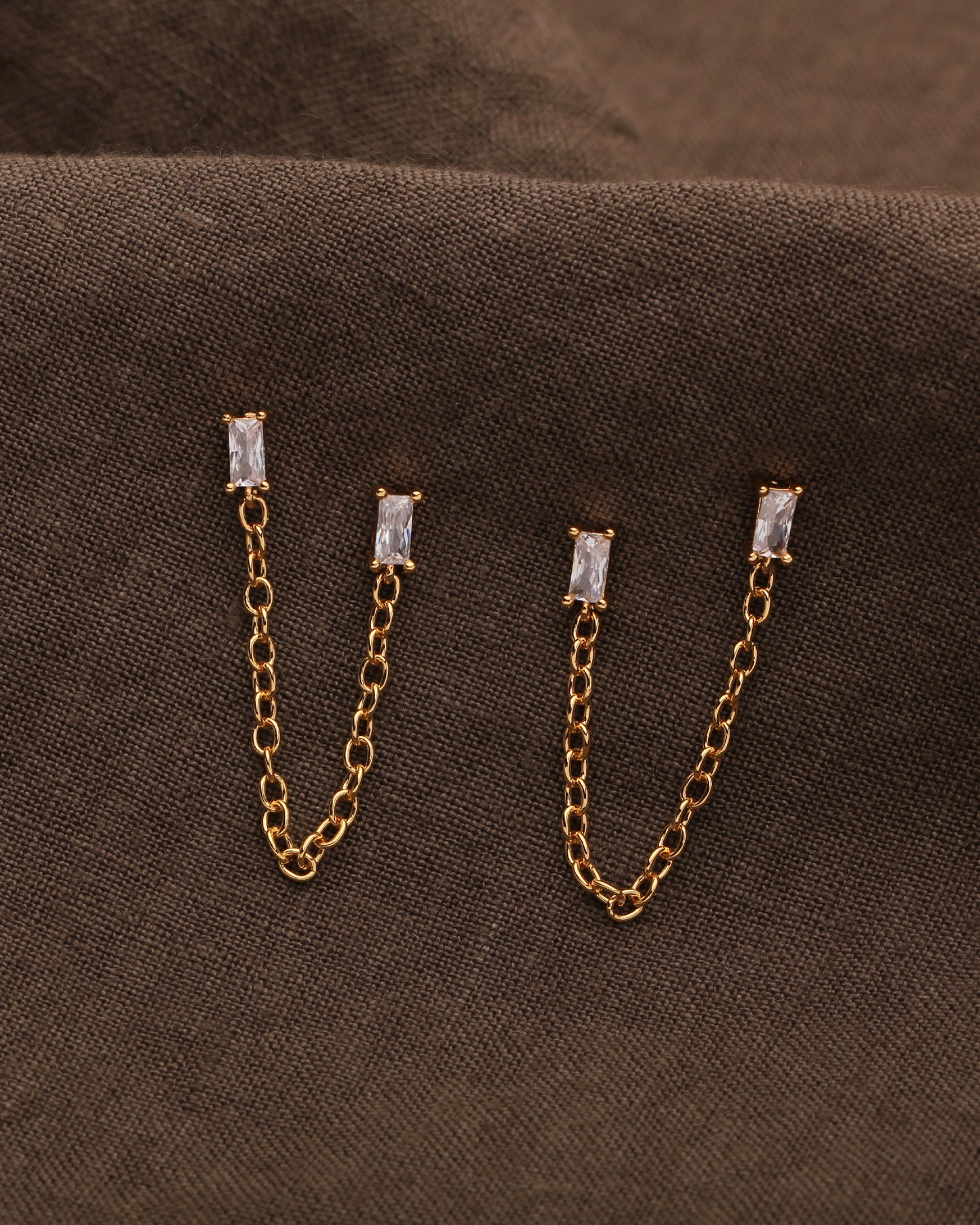 NIA CZ BAGUETTE CHAIN STUDS