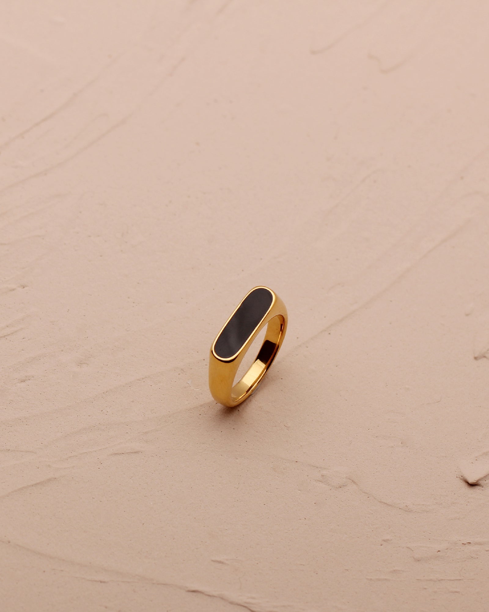 BRIANNE SIGNET BAND RING – STYLEBACCI BRIANNE SIGNET BAND RING – STYLEBACCI