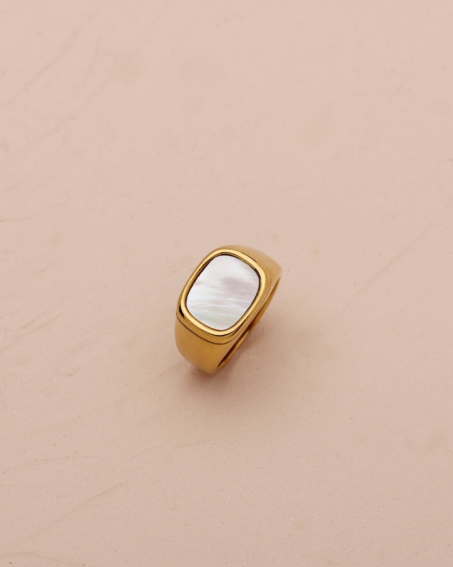 LONA PEARL SHELL SIGNET RING